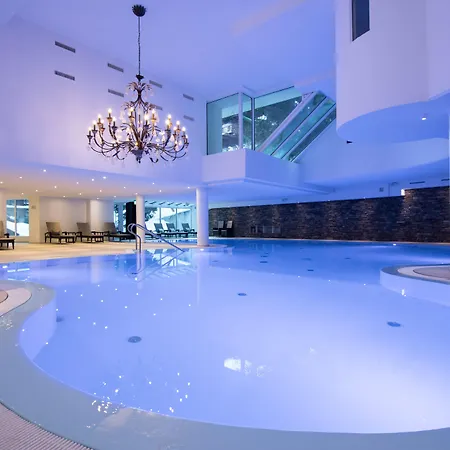 ホテル Walliserhof Grand-hotel & Relais & Chateaux サース フェー