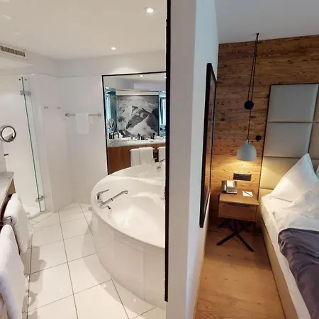 Walliserhof Grand-hotel & Relais & Chateaux Готель 5*
