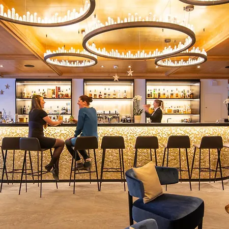 酒店 Walliserhof Grand-hotel & Relais & Chateaux 萨斯费